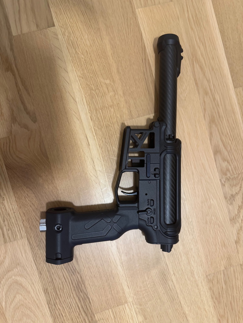 Imagen 1 de 3d printed speedsoft gun. With tank grip and cat 5 Regulator