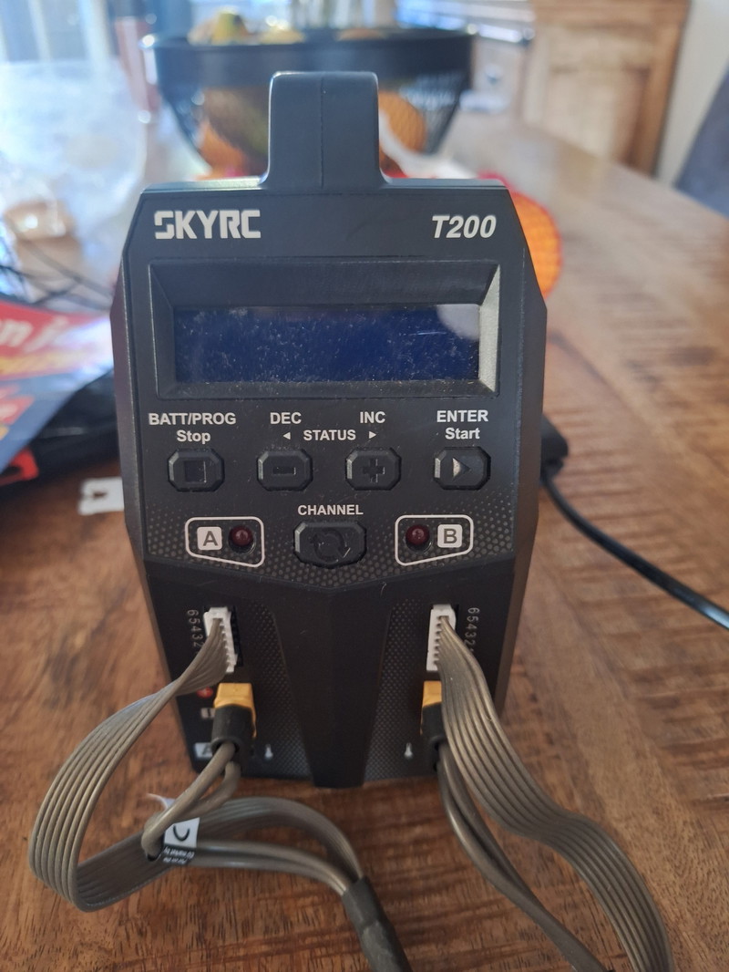 Bild 1 für Skyrc t200