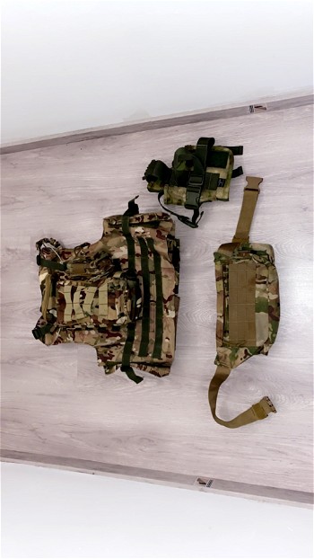Image 2 pour Chest plate inc all pouches , heup tas , pistol pouch