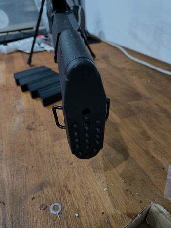 Image 5 for Custom Cybergun F1 EVO Famas met rail en magazijnen