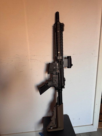 Imagen 2 de Tokyo Marui MK18 MOD 1 GBB + 3 extra Mags + sling + + Red dot + Case