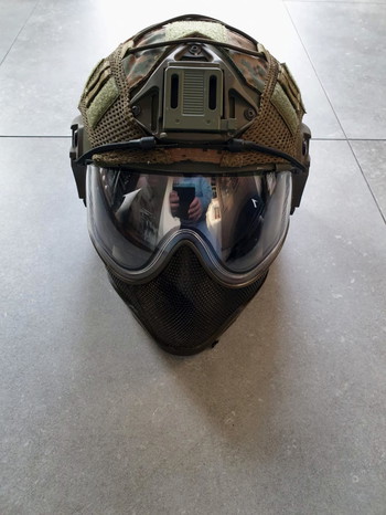 Imagen 2 de Groene olive WARQ  helm met wit vizier en camo