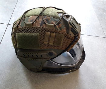 Imagen 5 de Groene olive WARQ  helm met wit vizier en camo
