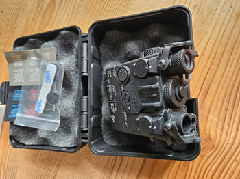Image 4 pour Strikefire ll peqbox  compact scope