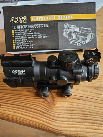 Image 9 pour Strikefire ll peqbox  compact scope
