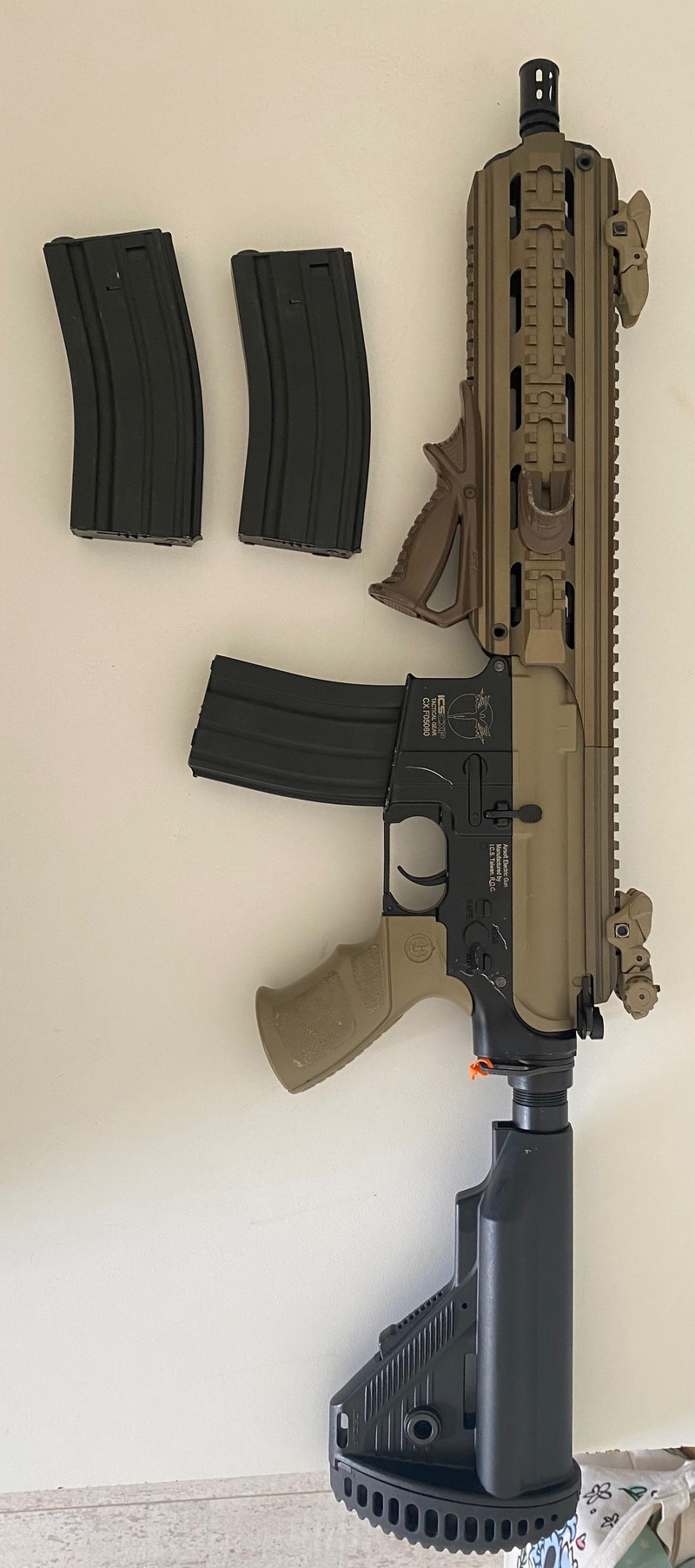 Image 1 for ICS CXP-16 Desert met 3 magazijnen