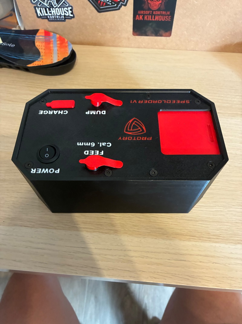 Image 1 for electric speedloader