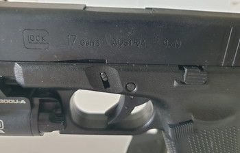 Imagen 4 de glock 17 gen 5 met light