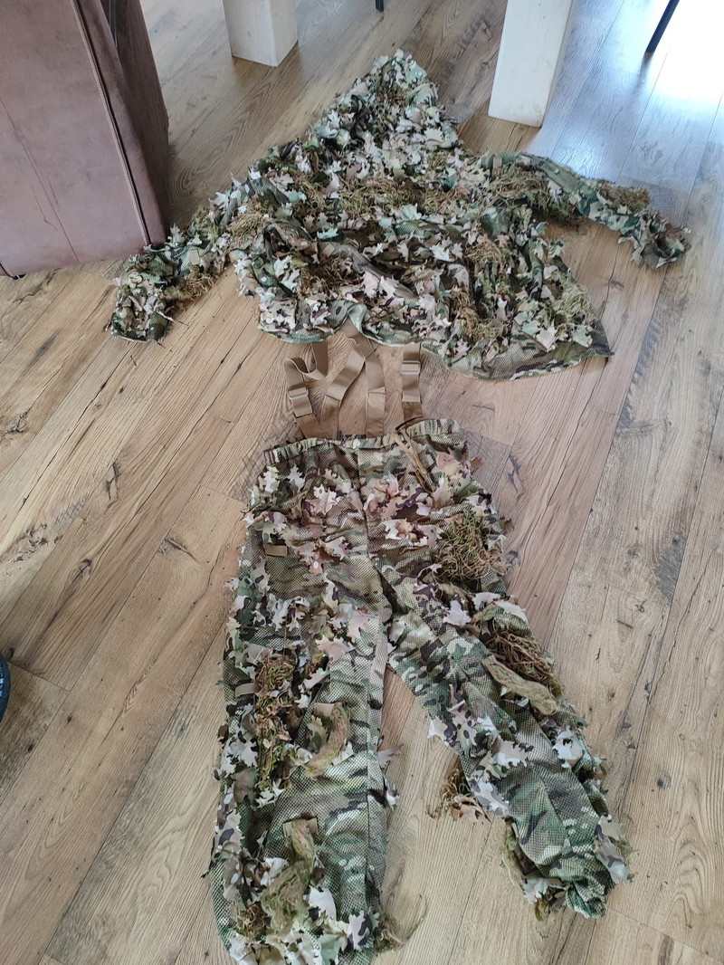 Afbeelding 1 van 3d Ghillie suite Leaf suits
