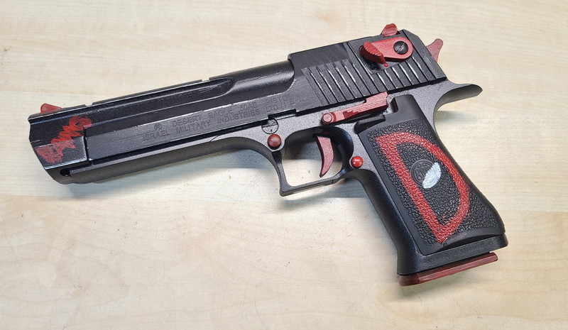 Bild 1 für Dessert Eagle Dead pool Custom Edition