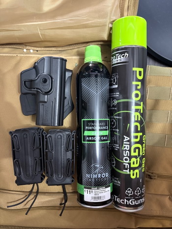 Image 5 for WE Tech Glock 18C GBB Complete Set, 2 Magazijnen, Holster, Green Gas