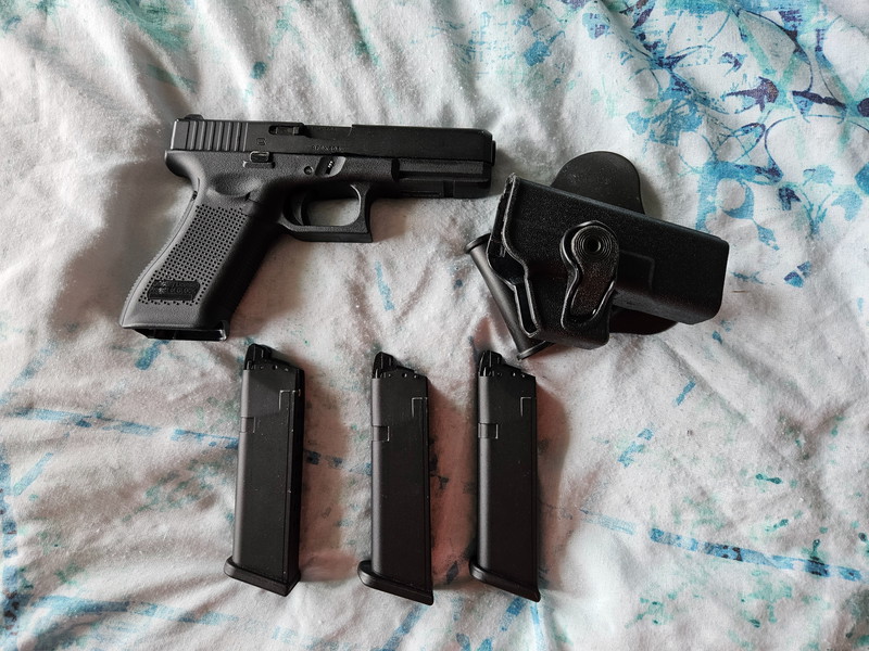 Image 1 for Glock 17 gen 5 GBB plus extra's