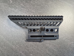 Imagen para B13 AK Side rail mount
