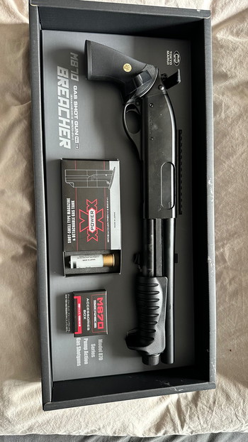 Imagen 2 de Tokyo Marui M879 breacher met extra gas mag