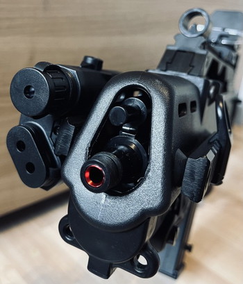 Image 4 for Evolution G36C with internal Tuning Parts 0,49J Set: Airsoft, Tracer, Red Dot (+Protection), High and Mid Cap Magazines, Batteries and Charger, Front Grip, Strap