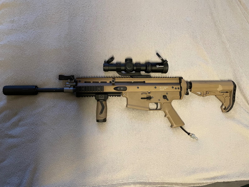 Image 1 for Scar H with Daytona kit and accessoires