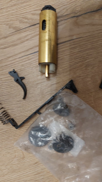 Image 3 for Internals uit gebruikte g&g