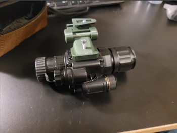 Image 2 for Analog Gen2+ NVG : D-M2021 with Photonis XR5 tube