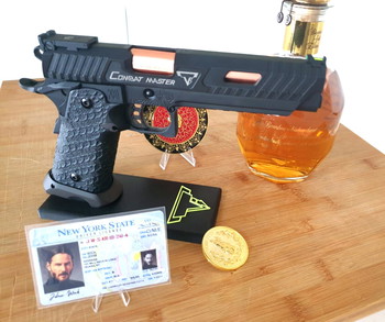 Afbeelding 4 van SPLINTERNIEUWE COMBAT MASTER