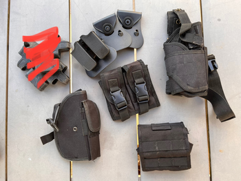 Afbeelding 2 van Brillen, holsters, pouches  (van alles wat)