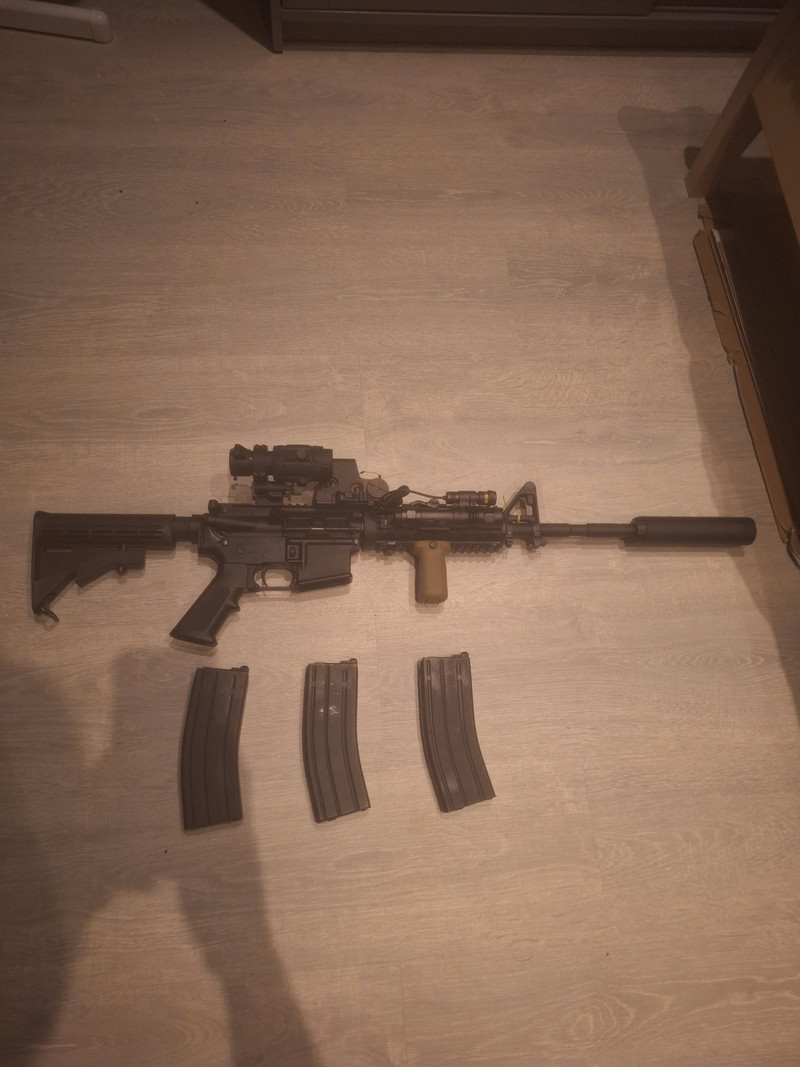 Image 1 for Tokyo marui m4 + 3 magazijnen