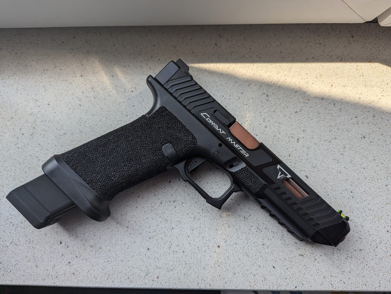 Image 1 pour Geupgrade EMG TTI JW2 Combat Master te koop