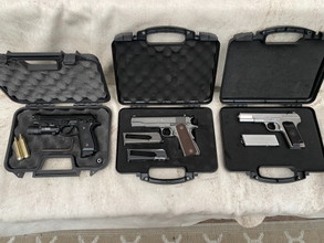 Afbeelding van KWC 1911 + KWC Beretta + WE TT-33  + 3 koffers