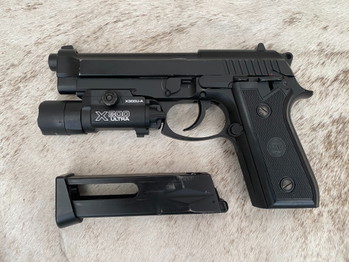 Image 3 for KWC 1911 + KWC Beretta + WE TT-33  + 3 koffers