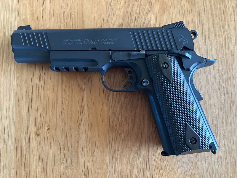 Image 1 pour Colt 1911 Blackened - Cybergun (CO2)