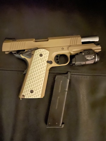 Image 2 pour TM dessert warrior, holster en streamlight