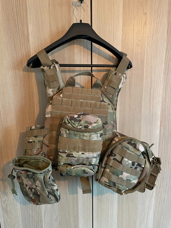 Image 2 for Multicam Vest & Helm met comms