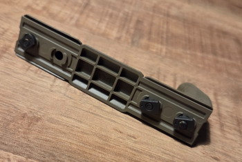 Imagen 4 de Original Magpul M-LOK Hand Stop Kit Tan/FDE