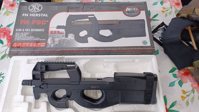 Afbeelding van Cybergun p90 te koop.