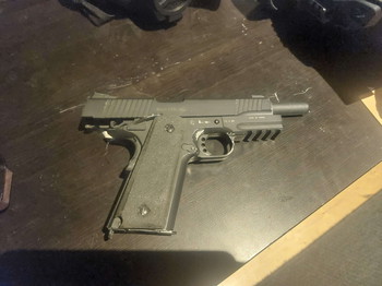 Imagen 2 de FR - EN M1911 Colt Black Mat Co2