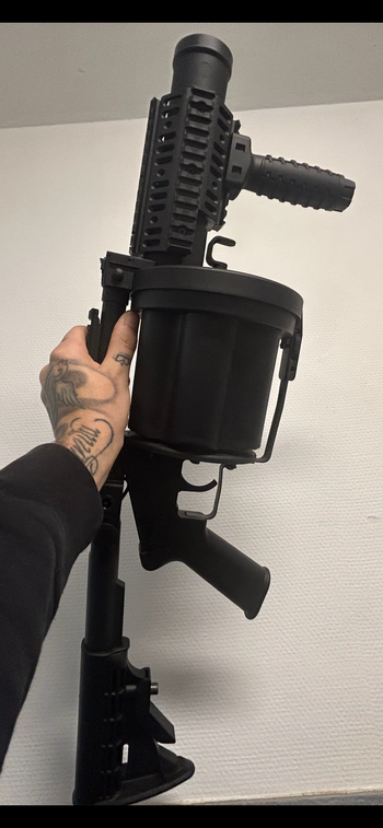 Image 2 for Splinternieuwe GRENADE LAUNCHER