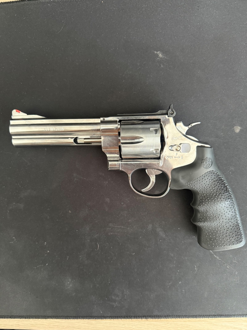 Image 1 for Smith and wesson 629 classic revolver