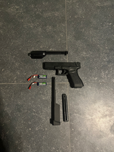 Afbeelding van Tokyo Marui G18C AEP + KJW M9 GBB