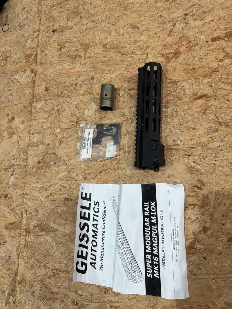 Image 1 pour Original geissele handguard black