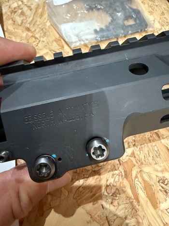 Image 2 pour Original geissele handguard black