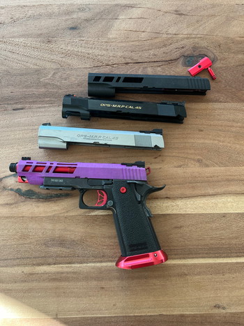 Afbeelding 2 van Hi-capa met m4 adapter en 2x 3d slide