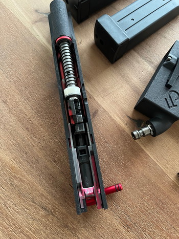 Afbeelding 4 van Hi-capa met m4 adapter en 2x 3d slide