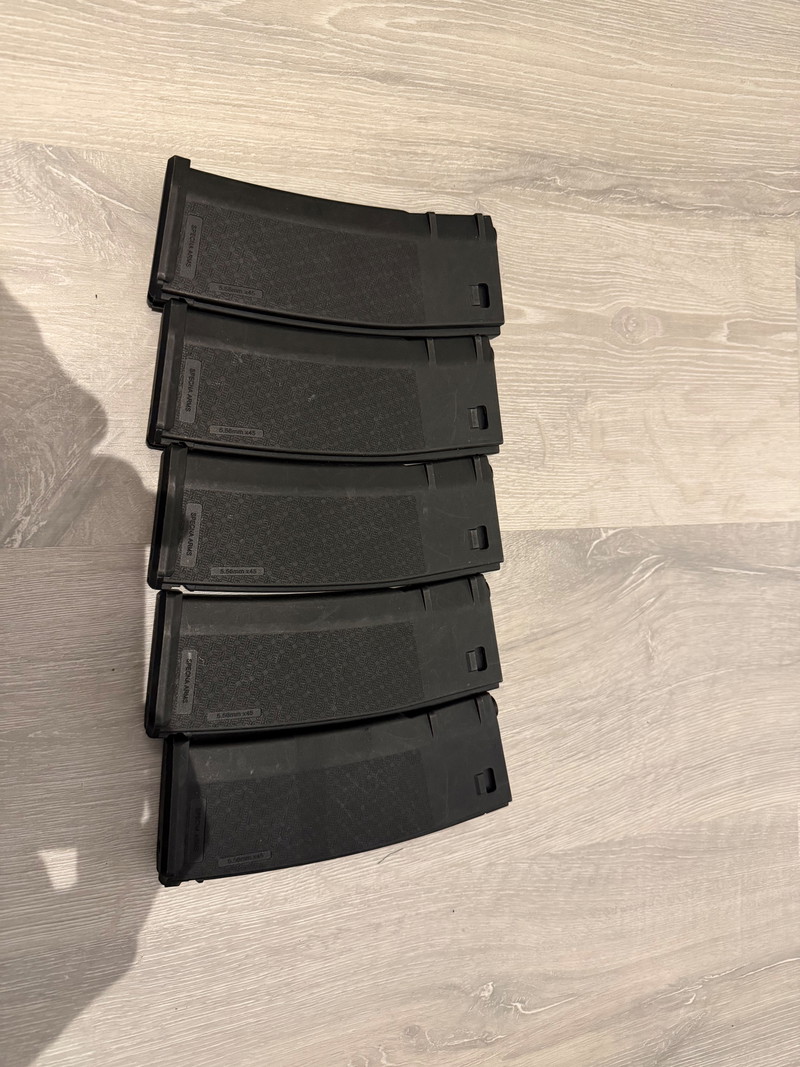 Imagen 1 de SPECNA arms m4 s-mag 120 round 5 stuks