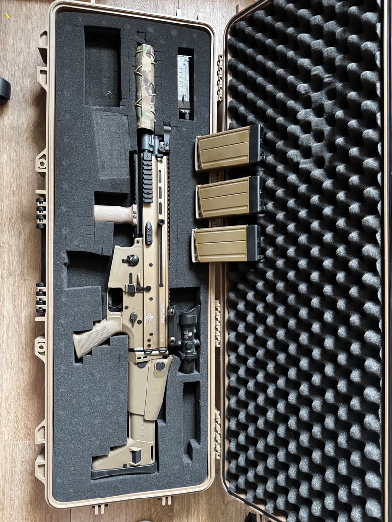 Image 1 for VFC Scar-H/MK17 inclusief 3 magazijnen en koffer