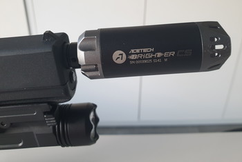 Bild 4 für WE glock 17 met tracer en lamp