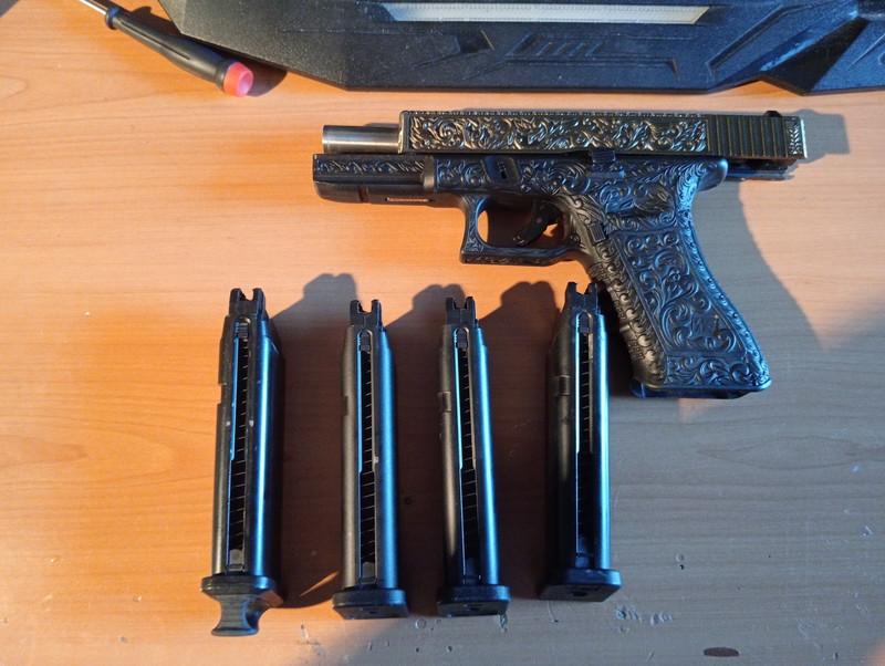 Bild 1 für Glock florale G-17, 4 mag