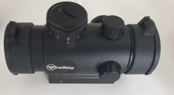 Image 5 for 8 scope / red dots