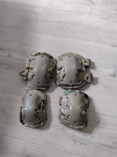 Image for Emerson knee & ellbow pads