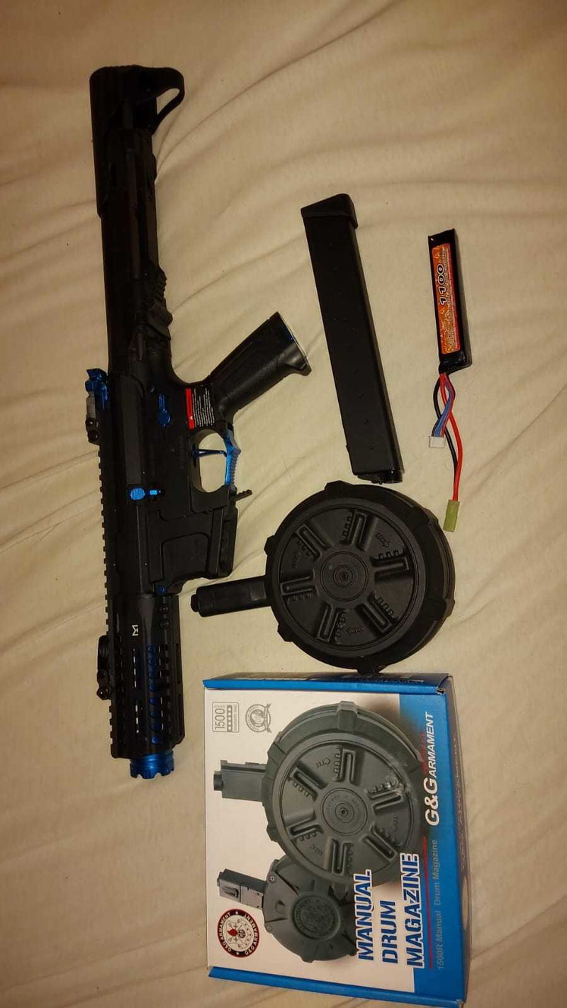 Afbeelding 1 van G&G arp 9 blue sky + Drum mag + batterij extender + batterij