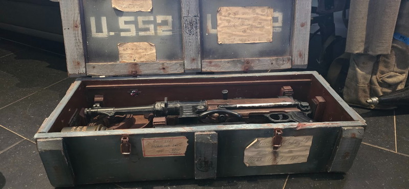 Bild 1 für Zeer mooie replica MP40 kist