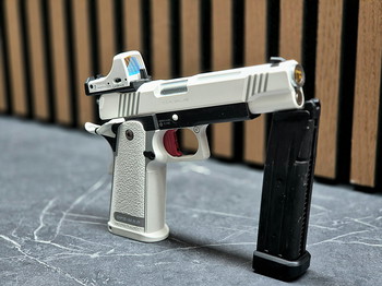 Afbeelding 3 van Hi-Capa 5.1 D.O.R. White Tokyo Marui | GBB | Custom